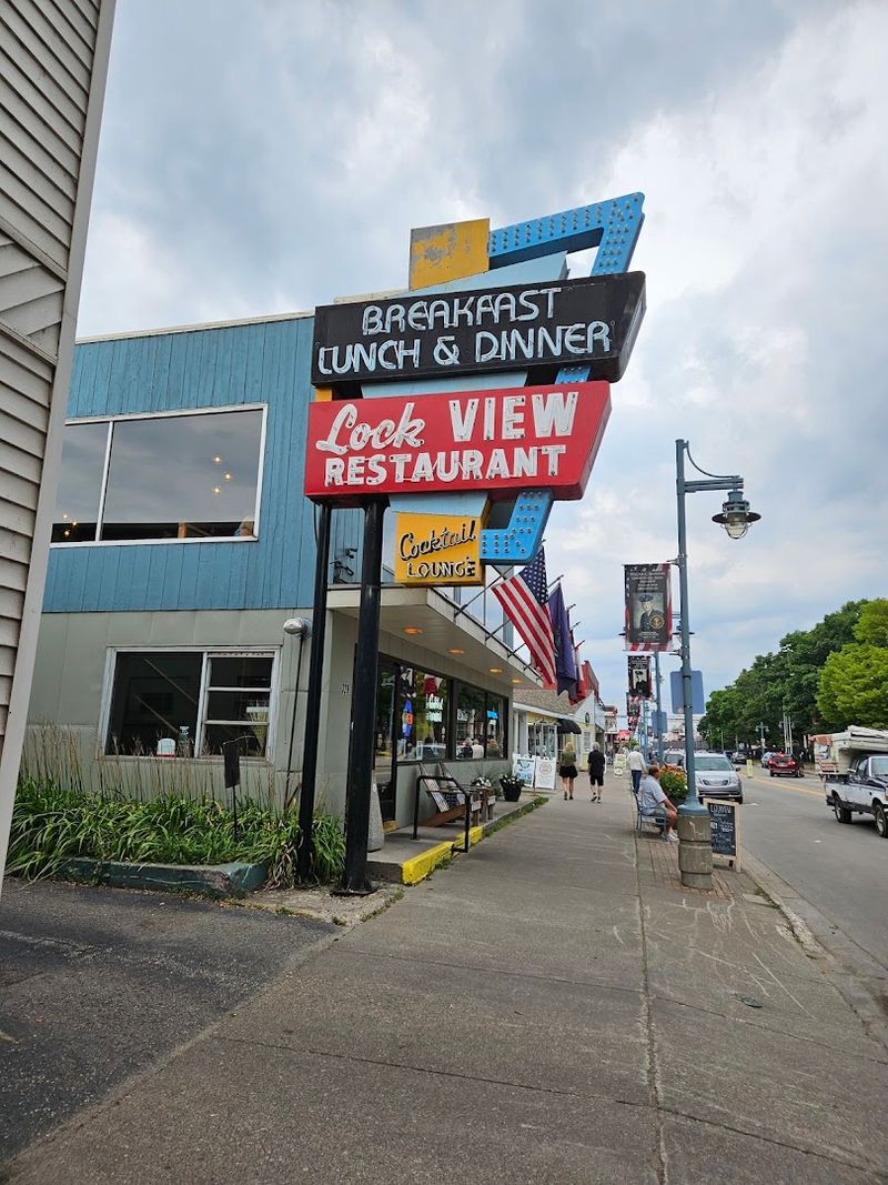 Goetz’s Lockview Restaurant, Sault Ste. Marie