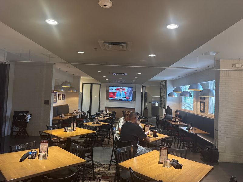 Coach’s Pub & Grill
