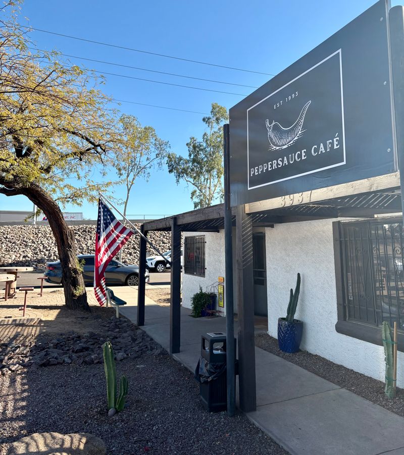 The Peppersauce Café