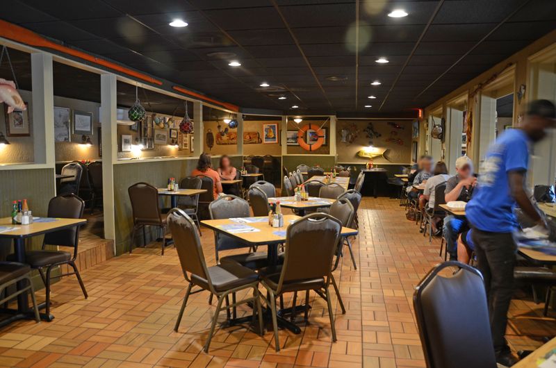 Mikee's Seafood — Gulf Shores