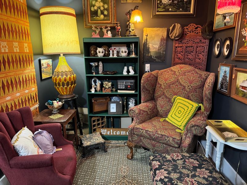 Coffee And Mid-Century Charm At Dandy Doxie