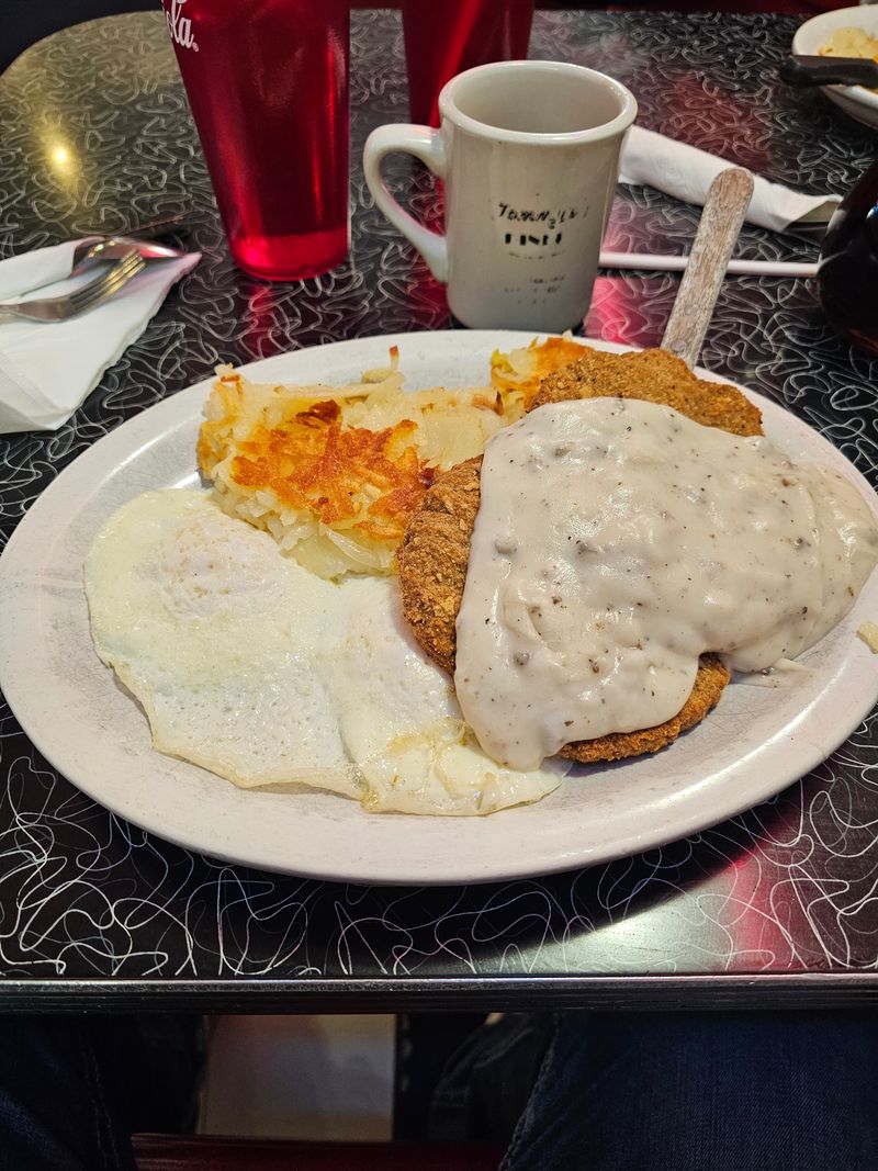 Country Fried Steak With Gravy Worth Writing Home About