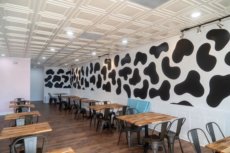 Cola Cow Creamery, Lexington