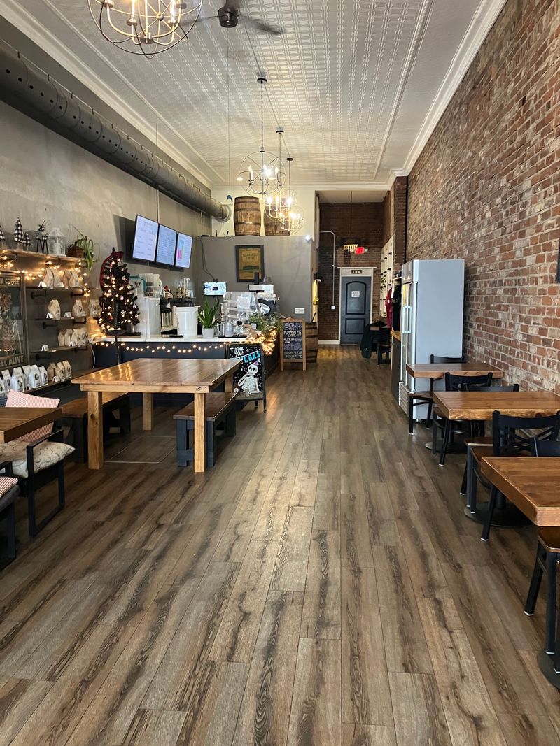 Cold Blooded Coffee & Roastery, Murphysboro