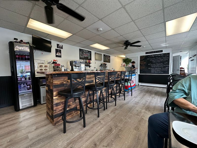College Hill Cafe: Easton's Campus Corner Favorite