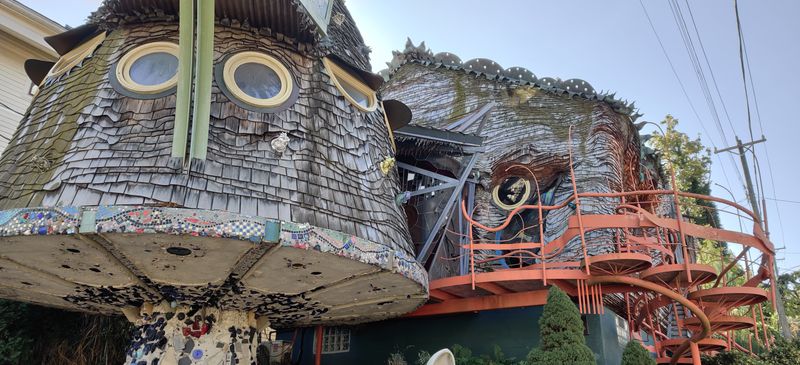 Porch Like A Mushroom Cap