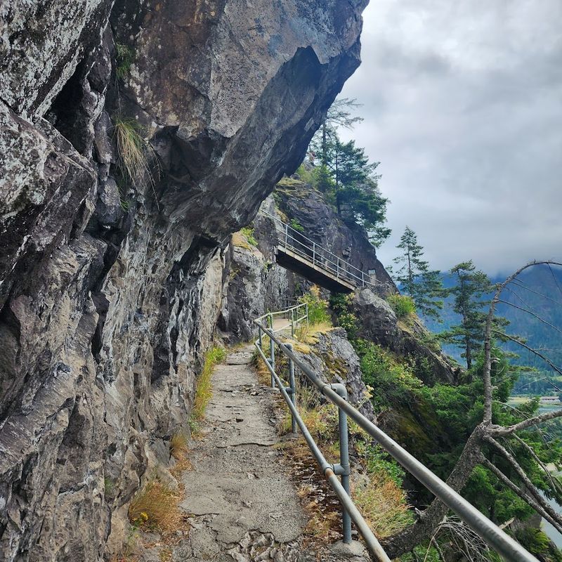 Mountain Biking Through Gorge Country