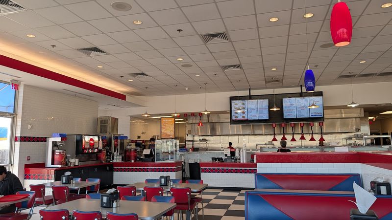 Classic Southern Sides In A Laid Back Room