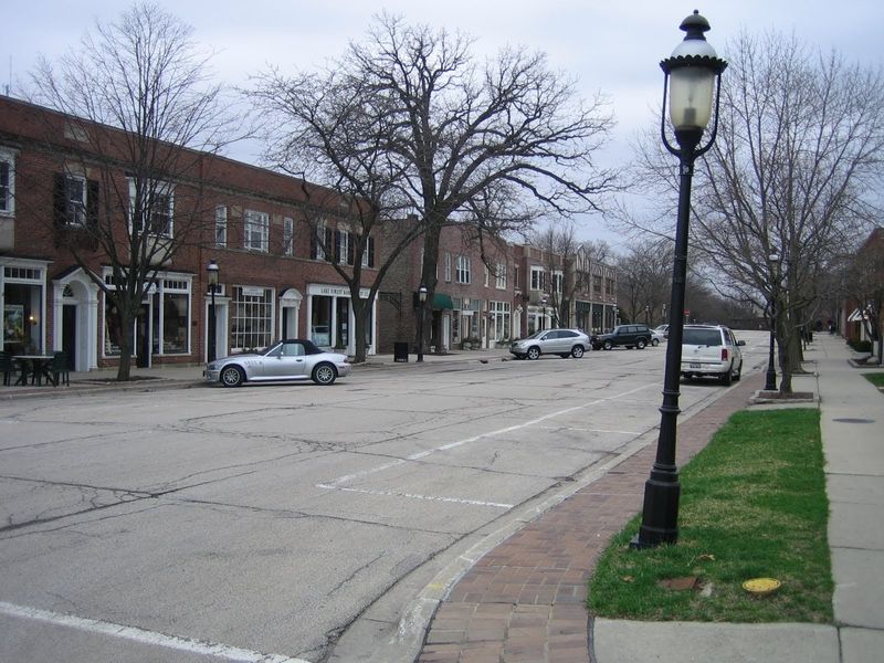 Scranton Avenue’s Storybook Storefronts