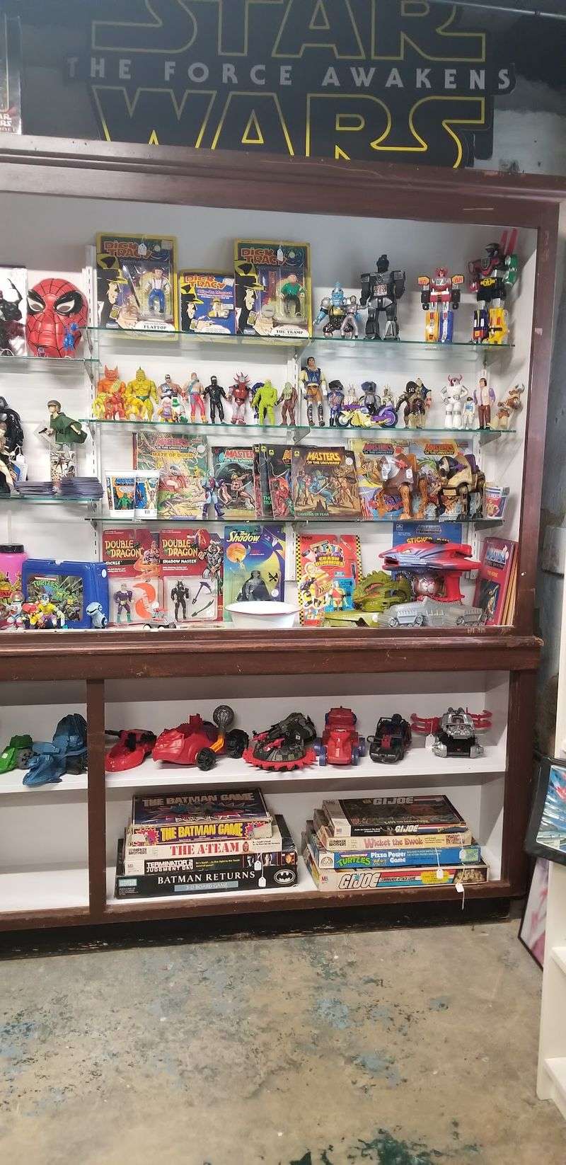 Comics and Magazines Worth Flipping Through