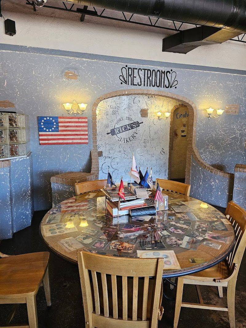 Rick's Bakery, Fayetteville