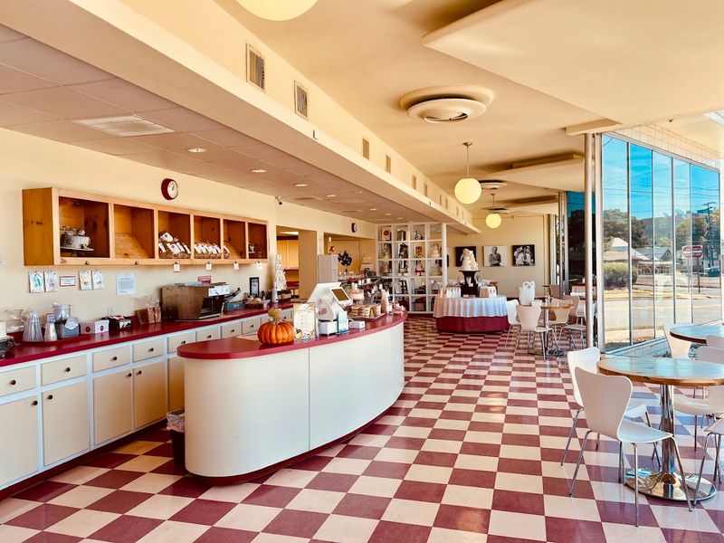 Dempsey Bakery, Little Rock