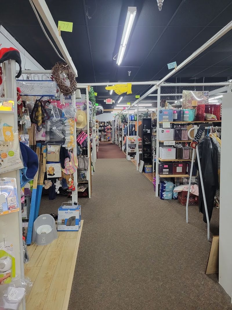 Community Driven Booths Run By Independent Sellers