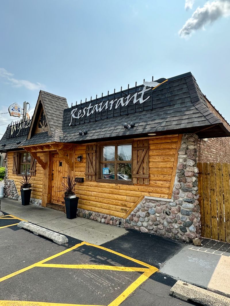 Warm Service That Makes Every Guest Feel Like Family