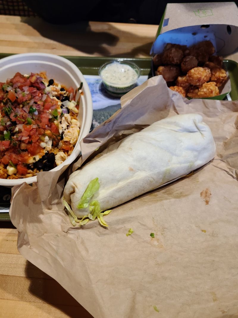 Compostable Containers and a Cleaner Footprint