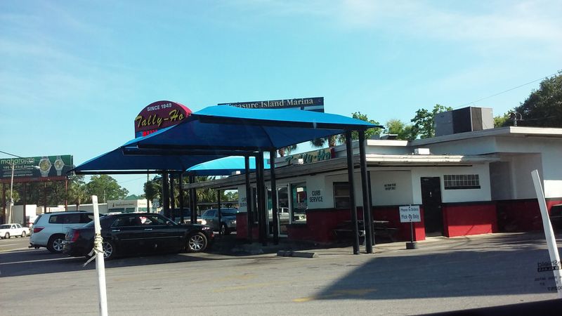 Dino's Drive-In - Winter Haven