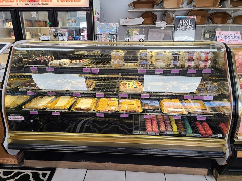 Confectionately Yours, Fort Smith