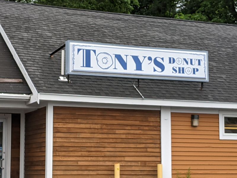 Lunt's Dockside Deli, Frenchboro