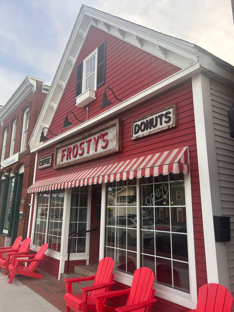 Frosty’s Donuts, Brunswick, ME 04011