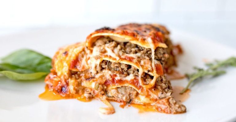 Connecticut Pizza Joint Serves Lasagna So Good, It’s Earned A Cult Following