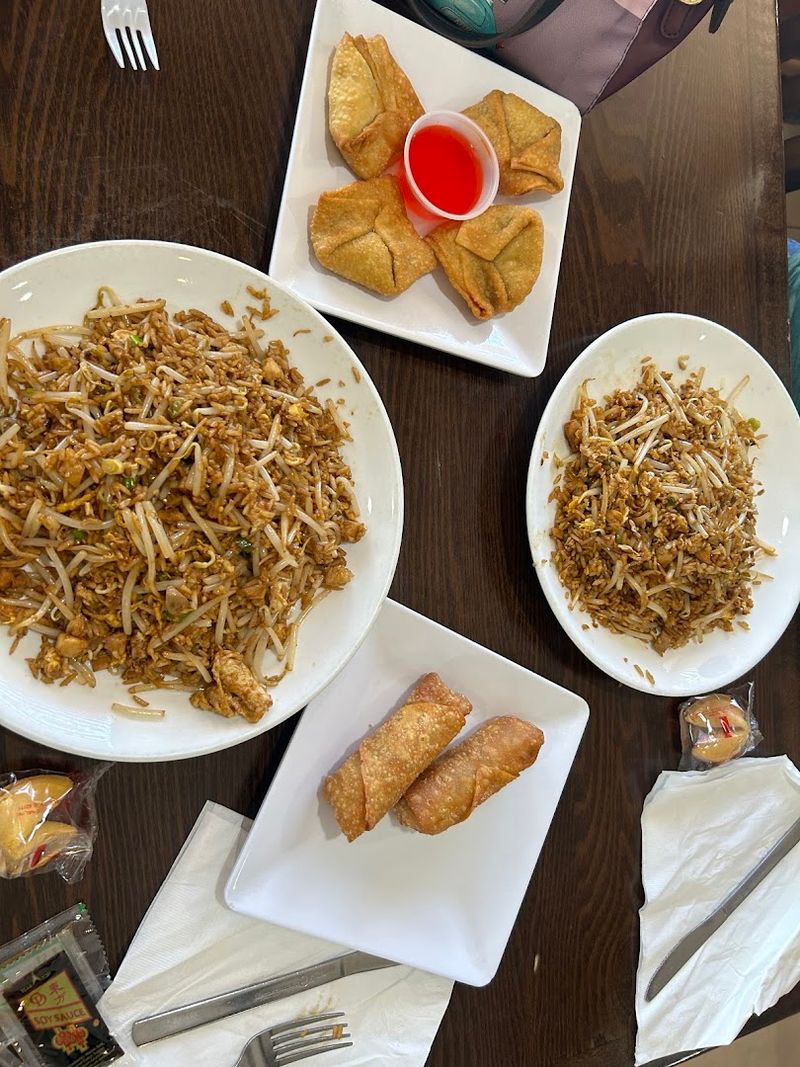 Unbeatable Lunch Specials That Fill You Up