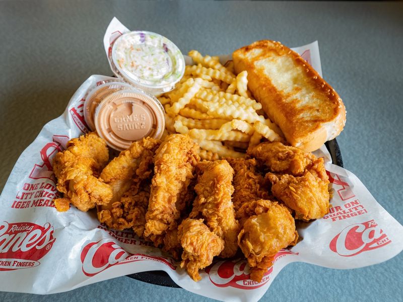 Raising Cane's: Chicken Finger Perfection