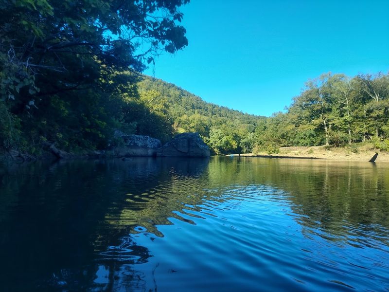 Best Warm-Season Moments When The Water Turns Bright Blue