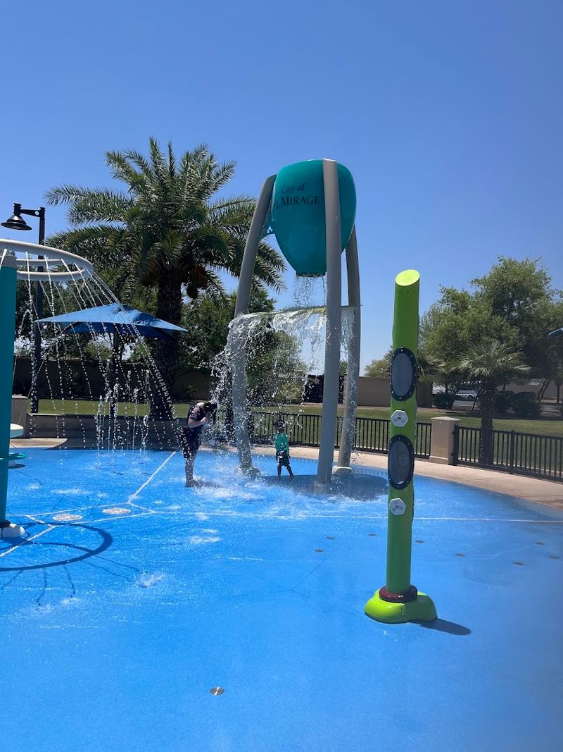 Cool Down At A Phoenix Splash Pad, Phoenix, Arizona