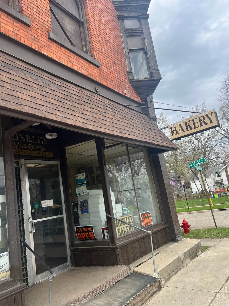 Hinkley Bakery — Jackson, MI
