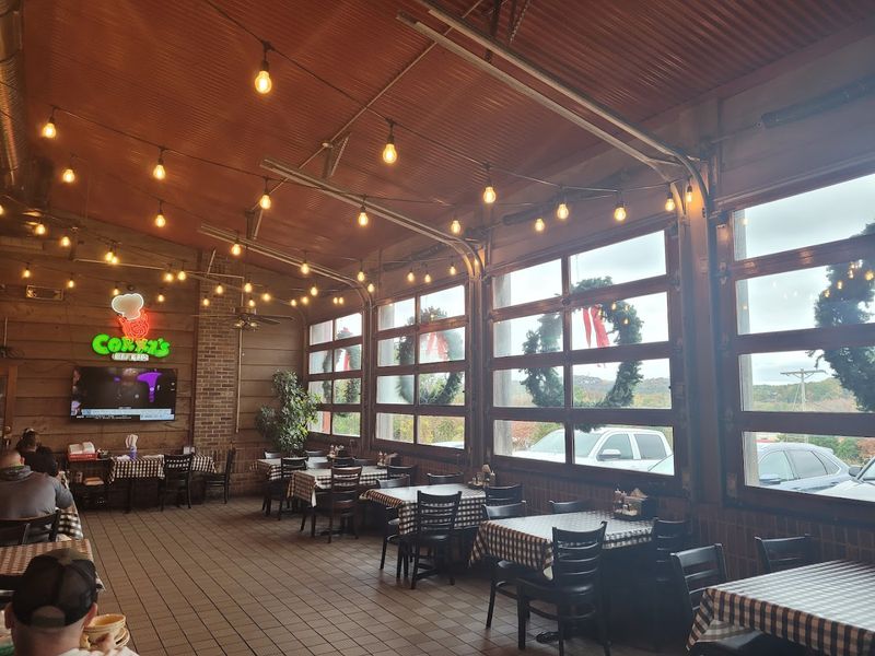 Corky's Ribs & BBQ, Little Rock