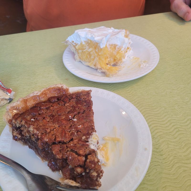 Troyer's Pies for the Perfect Finish