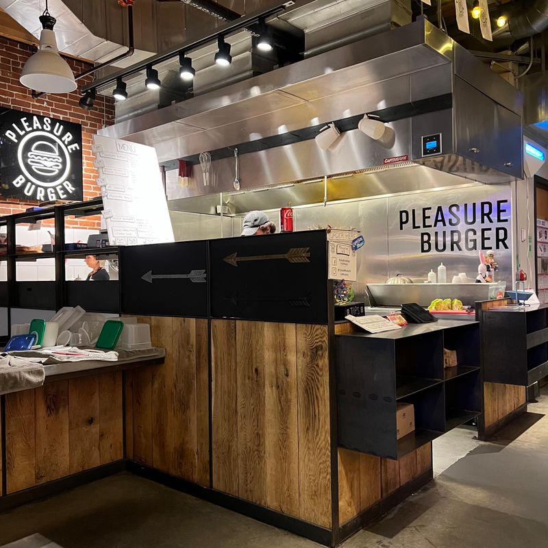 Pleasure Burger – Portland, Oregon