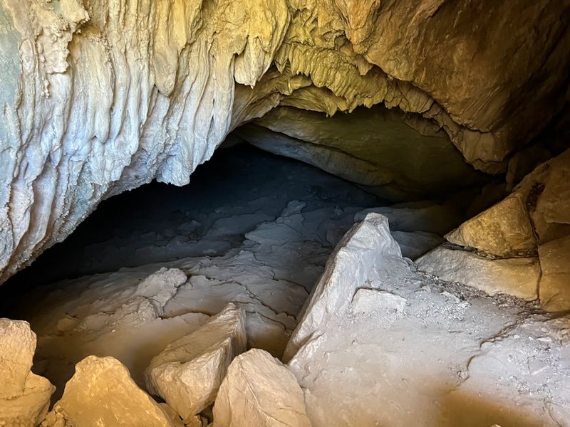 Coronado Cave, Hereford