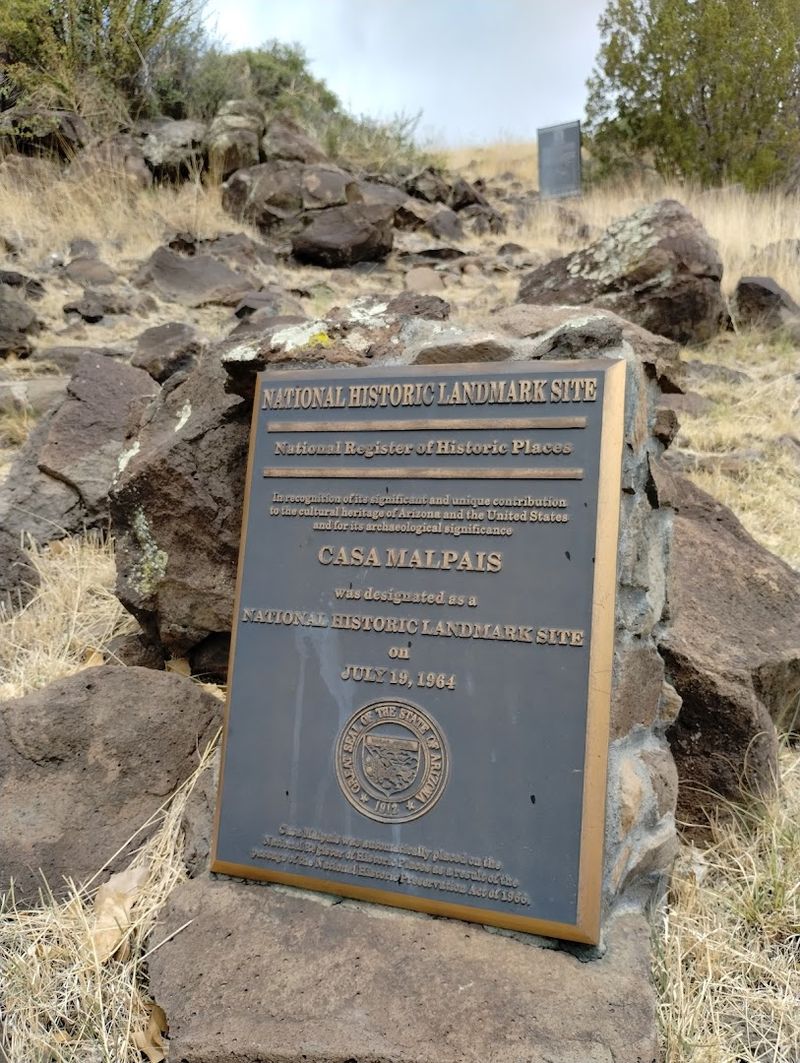 Cosmic Observatory: Solar Calendars And Astronomical Pictoglyphs