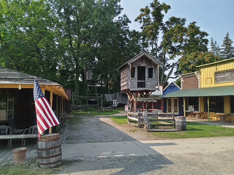 Soundtrack Of Spurs And Wind