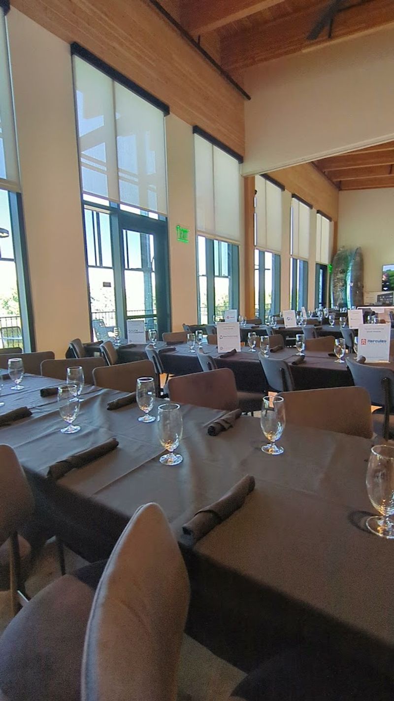 Foothills Restaurant