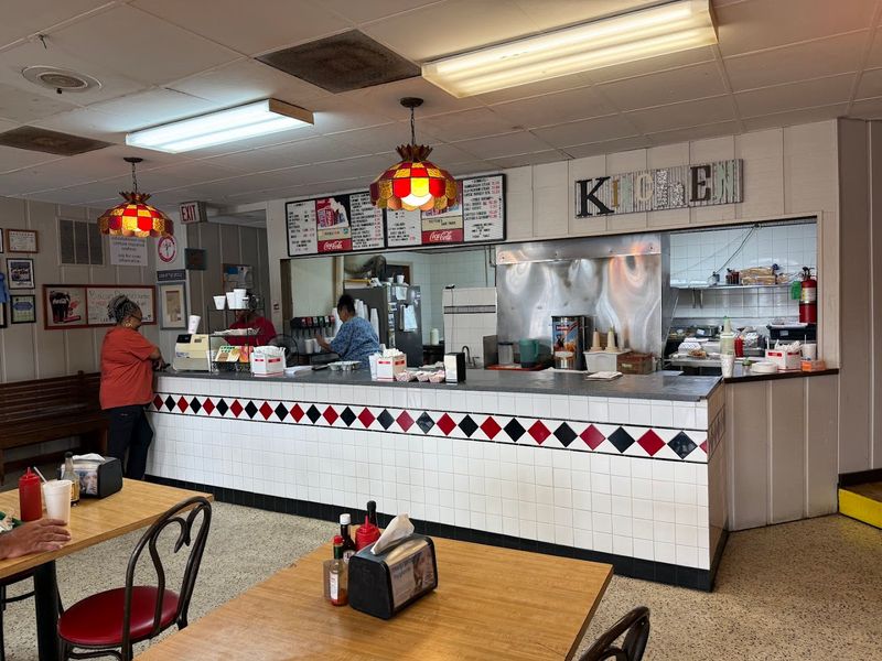 Cotten's Famous Hamburgers