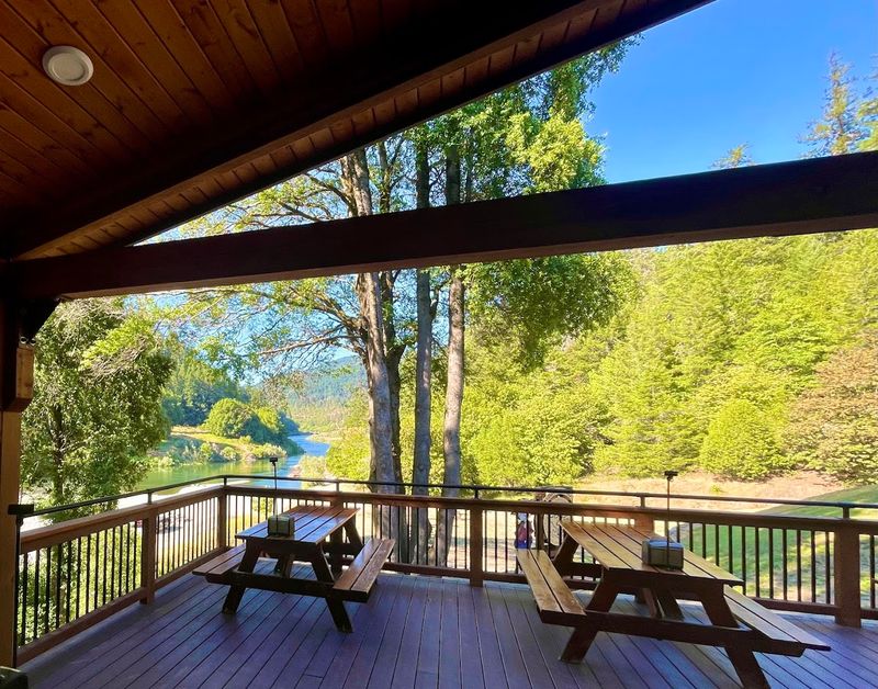 Cougar Lane Lodge