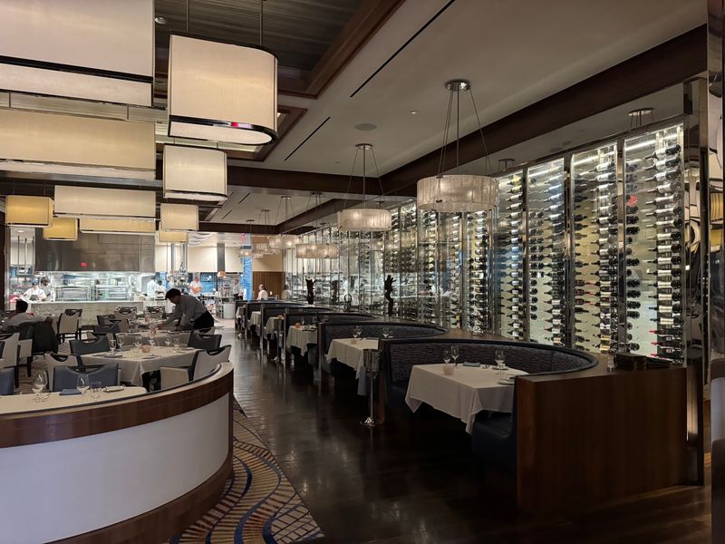 Council Oak Steaks & Seafood