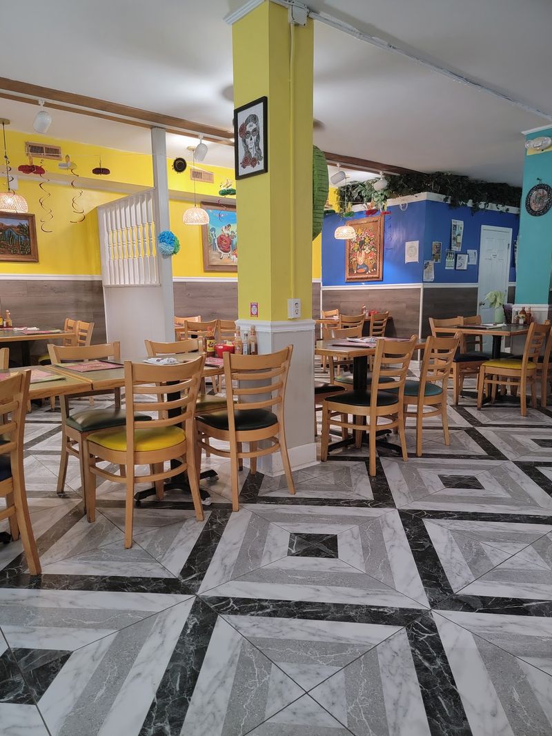 Counter Seats And A Room That Fills Fast