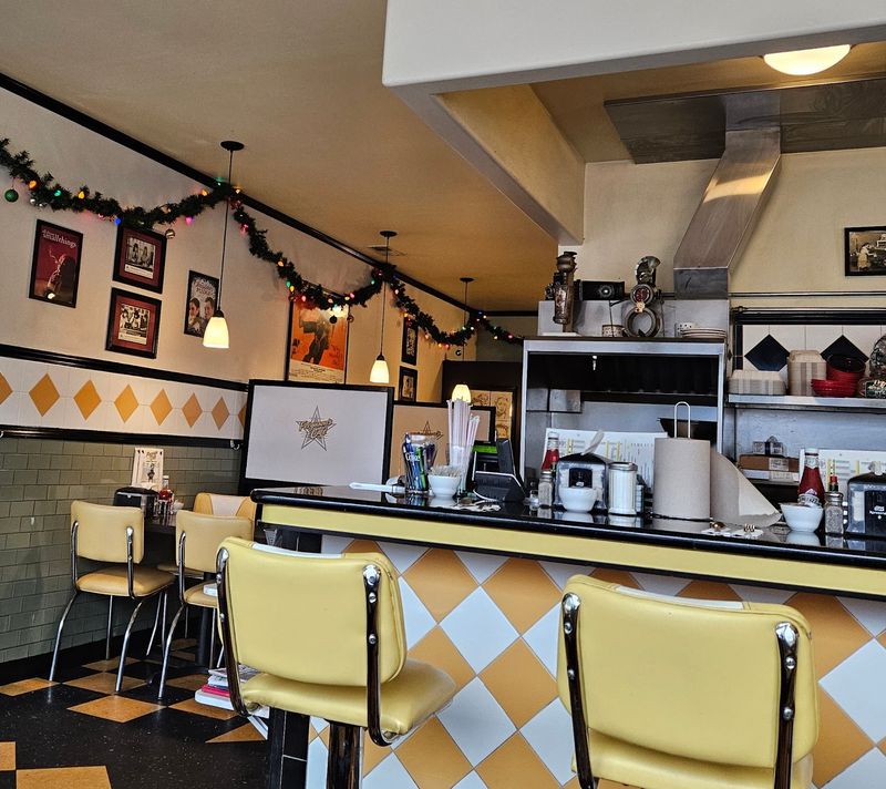 Counter Stools Or Cozy Booths, Your Call