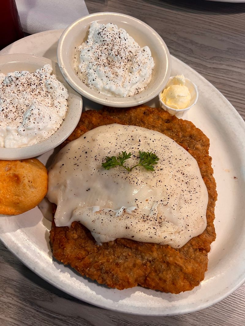 Country Fried Steak With Gravy That Steals The Spotlight