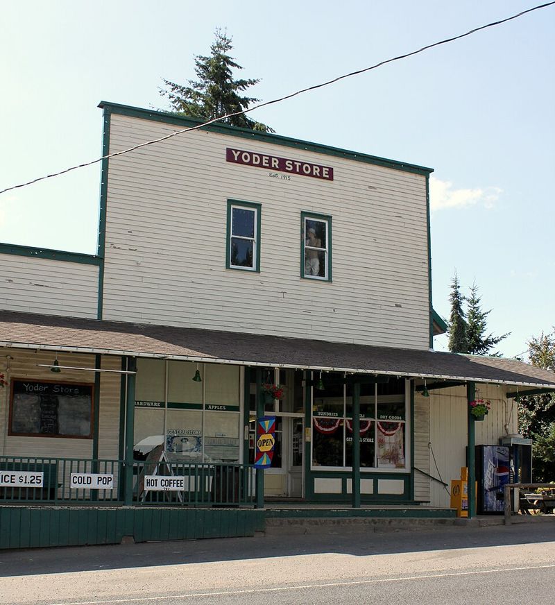 Country Stores Packed With Genuine Finds Country Stores Packed With Genuine Finds