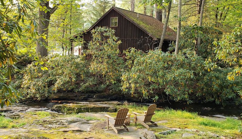 Magnolia Streamside Resort, Canadensis