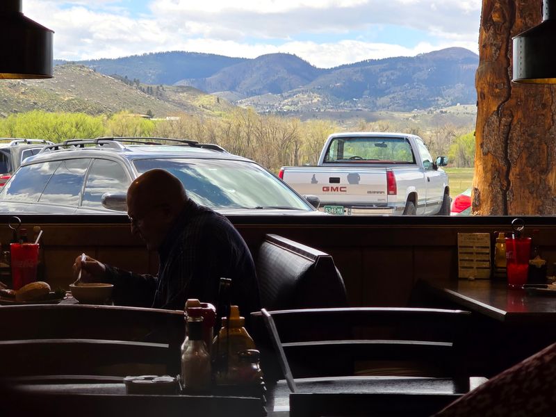 Couples And Solo Diners Get An Easy Table Too