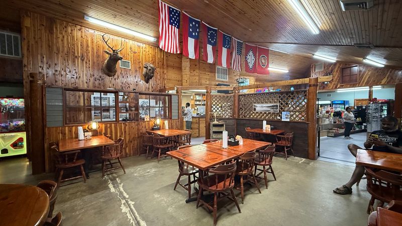 Cove Creek Country Store, Paris Cove Creek Country Store, Paris