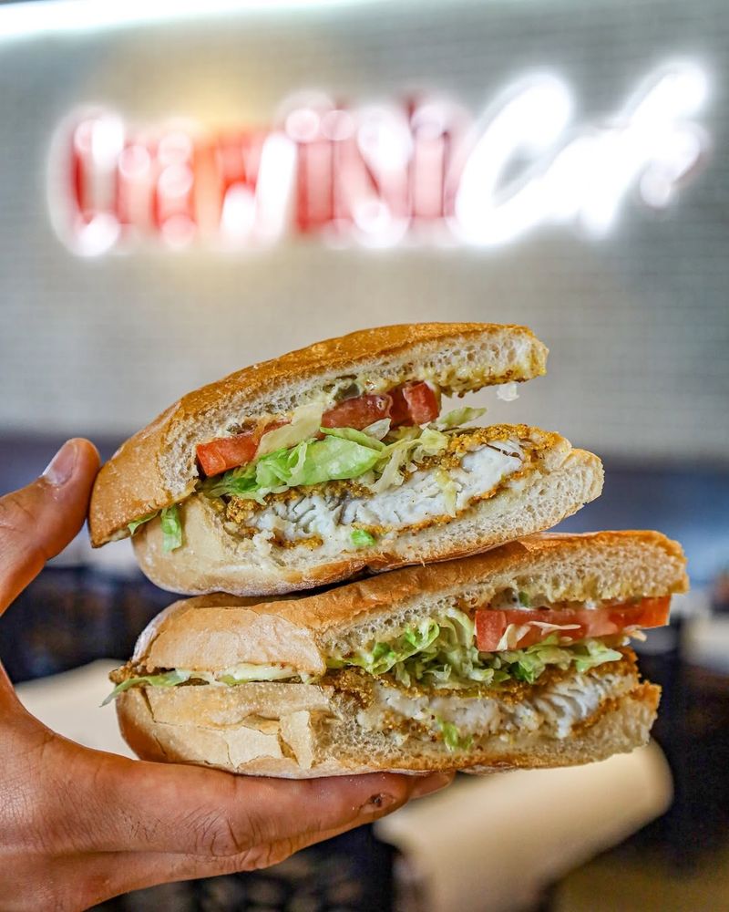 Crawfish Cafe: Seafood Sandwich Revolution