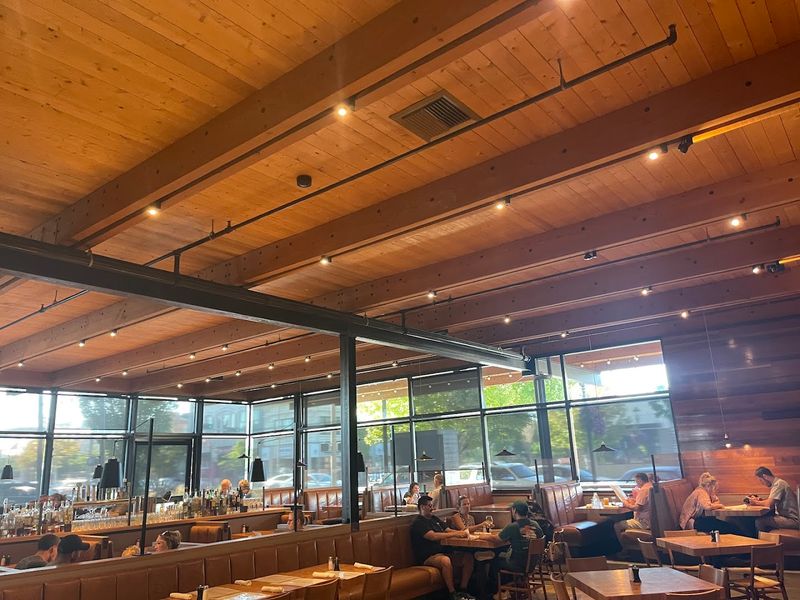 Cowiche Canyon Kitchen & Icehouse Bar