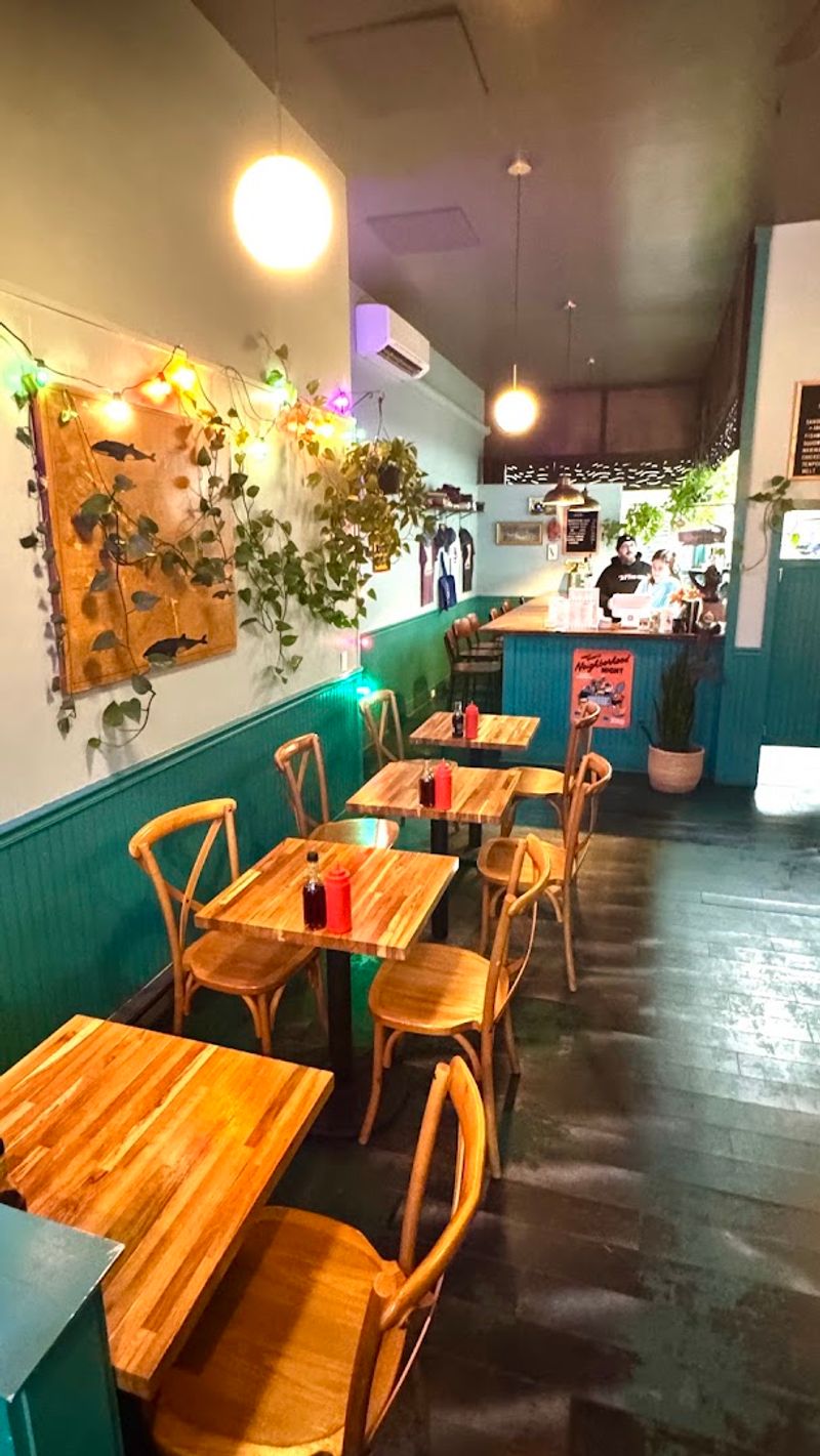 Cozy Coastal Ambiance That Feels Like Home