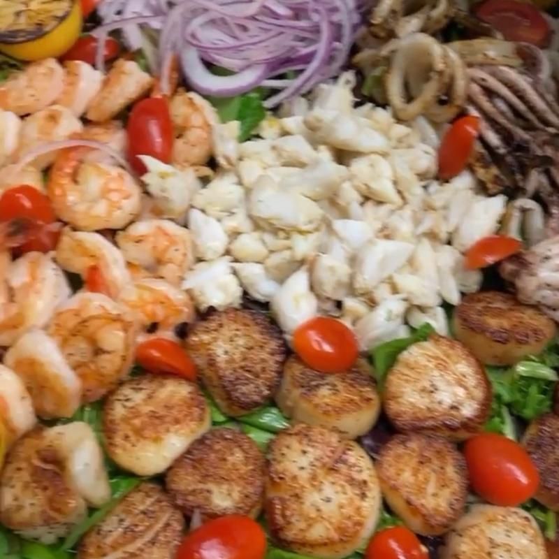 Crab Cakes People Plan Their Week Around
